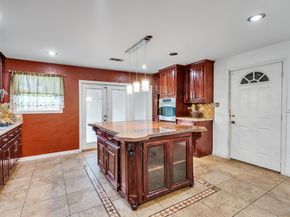 7923 Glenview Drive, Houston TX 77061