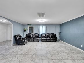 7923 Glenview Drive, Houston TX 77061