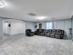 7923 Glenview Drive, Houston TX 77061