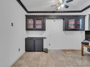 7923 Glenview Drive, Houston TX 77061