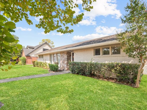 8314 Edgemoor Drive, Houston TX 77036