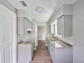 4914 Yellowstone Boulevard, Houston TX 77021