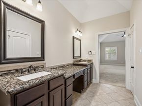 5513 Petty Street C, Houston TX 77007