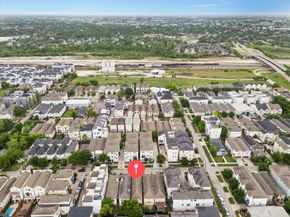 5513 Petty Street C, Houston TX 77007