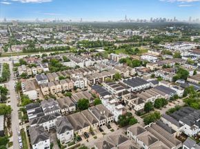 5513 Petty Street C, Houston TX 77007