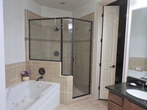 58 Briar Hollow Lane 204, Houston TX 77027
