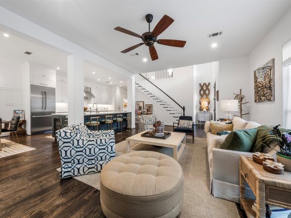 4742-40 Post Oak Timber Drive, Houston TX 77056