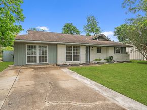 2707 Droxford Drive, Houston TX 77008