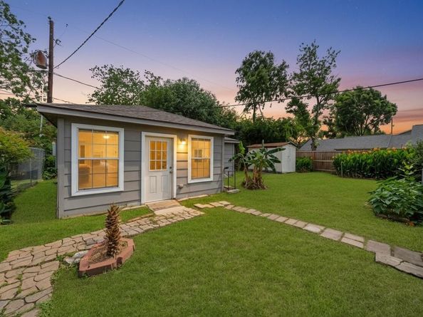 2707 Droxford Drive, Houston TX 77008
