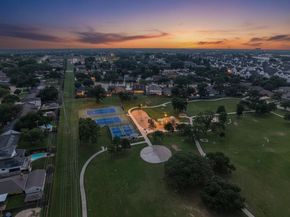 2707 Droxford Drive, Houston TX 77008