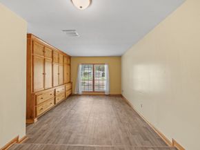 2707 Droxford Drive, Houston TX 77008