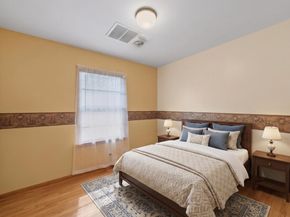 2707 Droxford Drive, Houston TX 77008