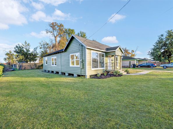 4918 Los Angeles Street, Houston TX 77026