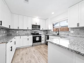 10402 Rancho Bernardo Lane, Sugar Land TX 77498