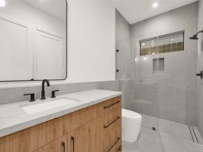 6405 Rodrigo Street B, Houston TX 77007