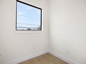 6330 Sidney Street, Houston TX 77021