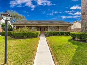 818 Olney Oak Drive, Houston TX 77079