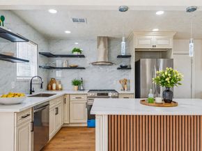 10042 Lazy Oaks Street, Houston TX 77080