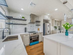 10042 Lazy Oaks Street, Houston TX 77080