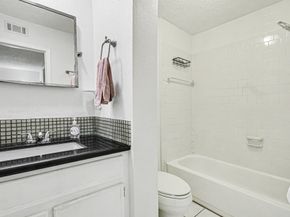 1527 Rutland Street 4, Houston TX 77008