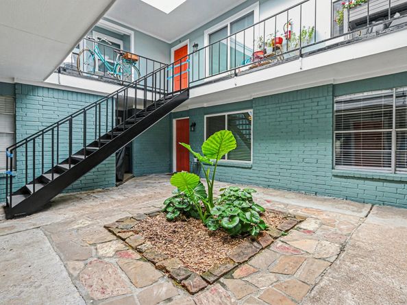 1527 Rutland Street 4, Houston TX 77008