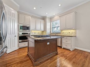 2611 Riverside Drive C, Houston TX 77004