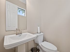 2611 Riverside Drive C, Houston TX 77004