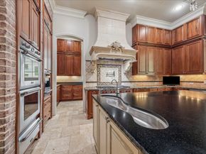 802 Country Lane, Houston TX 77024