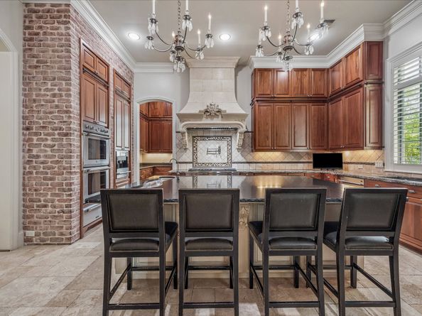 802 Country Lane, Houston TX 77024