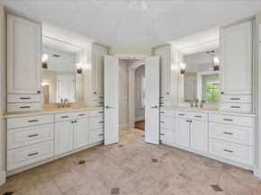 802 Country Lane, Houston TX 77024