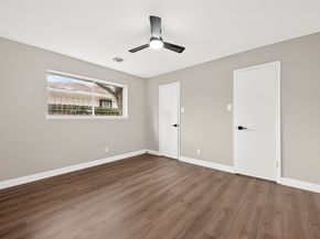 338 Coach Lamp Lane, Houston TX 77060