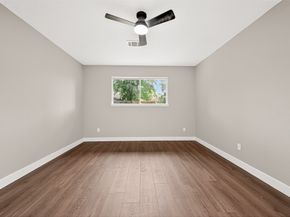338 Coach Lamp Lane, Houston TX 77060