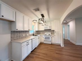 5935 Southseas Street, Houston TX 77033