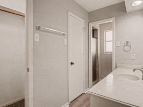 2067 SE Shadow Rock Drive, Houston TX 77339