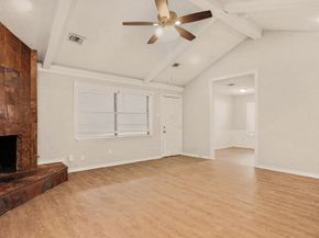 2067 SE Shadow Rock Drive, Houston TX 77339