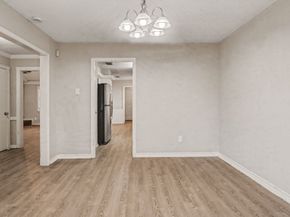 2067 SE Shadow Rock Drive, Houston TX 77339