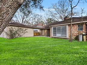 2067 SE Shadow Rock Drive, Houston TX 77339
