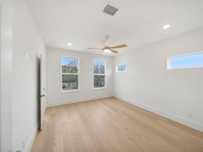 8521 Friendship Road, Houston TX 77080