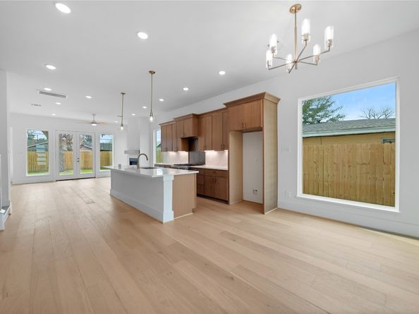 8521 Friendship Road, Houston TX 77080