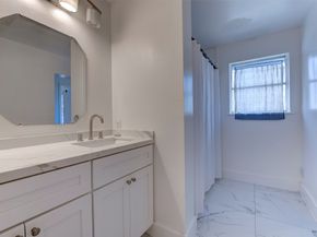 5518 Holly Street, Houston TX 77081