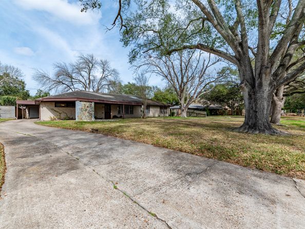 5518 Holly Street, Houston TX 77081