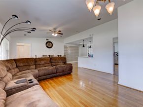 5518 Holly Street, Houston TX 77081