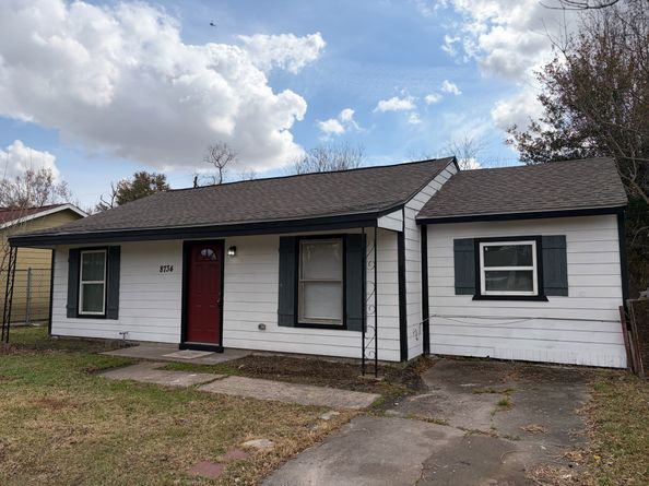 8734 Josie Street, Houston TX 77029