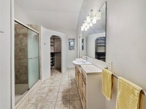 4521 Maple Street, Bellaire TX 77401