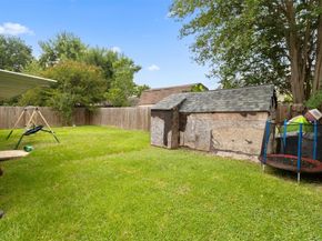 2743 Flintrock Circle, Houston TX 77067