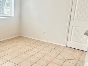 2743 Flintrock Circle, Houston TX 77067