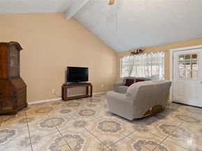 2743 Flintrock Circle, Houston TX 77067