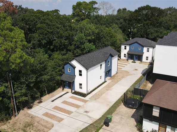 9439 Radio Road A/B, Houston TX 77075