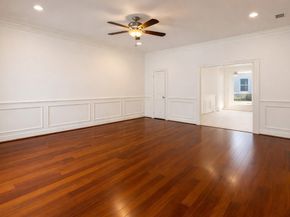 24 Stonegate Park Ct, Spring TX 77379