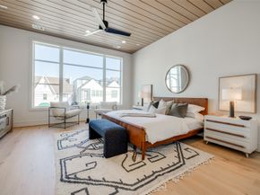 1701 BANKS Street, Houston TX 77098